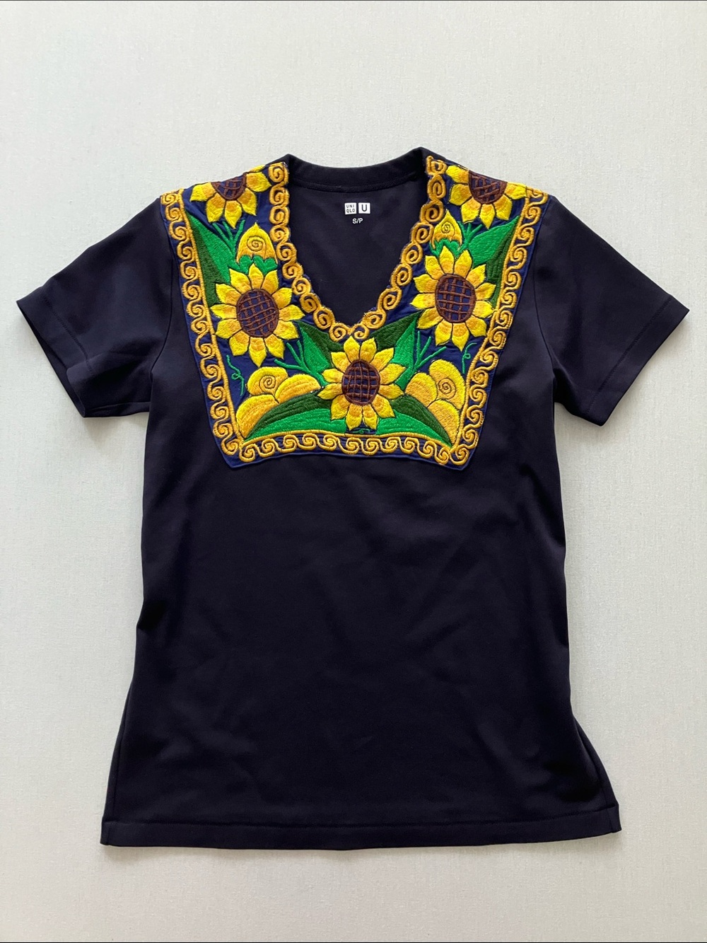 Uniqlo Black Short-Sleeve Tee with Yellow Sunflower Embroidered Bib